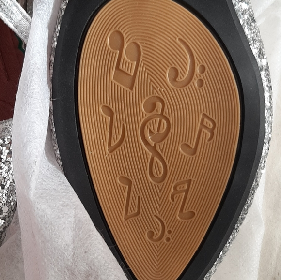 Dance shoes - Picture 3 of 4